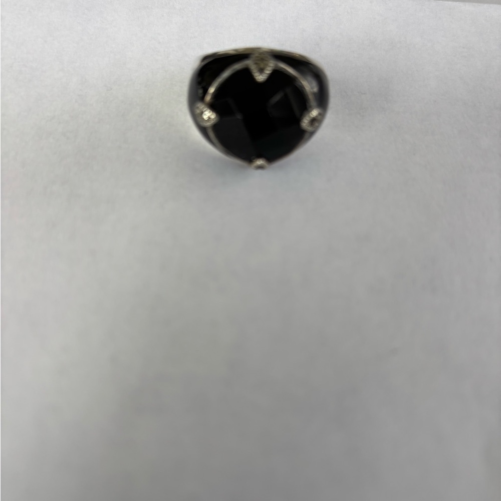 Sophisticated Black and Silver Women's Ring
